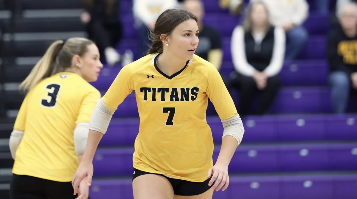 UWO’s Kali Mau (7) and Malia Winchel (3) looks on during the match versus the University of Chicago (Illinois) Maroons on Saturday Nov. 2. 